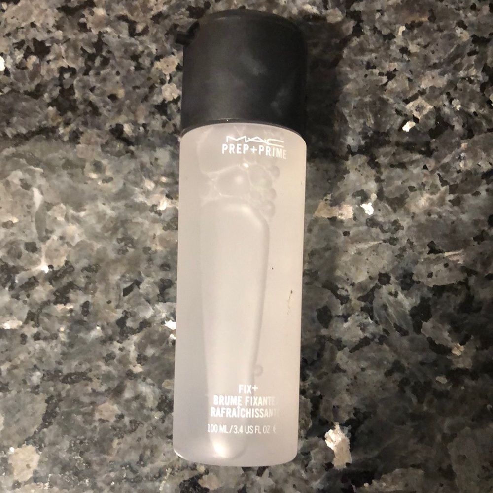 Barely used MAC fix+ original
